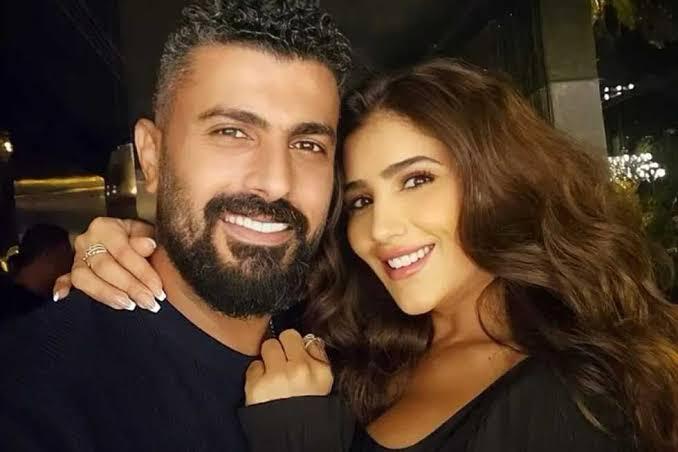 محمد سامي يحتفل بتصدر إش إش وسيد الناس: ربنا ما يقطع لنا عادة