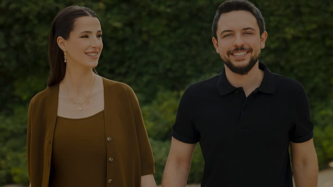 الأمير الحسين لزوجته: كل عام وأنتِ نور حياتنا أنا وإيمان