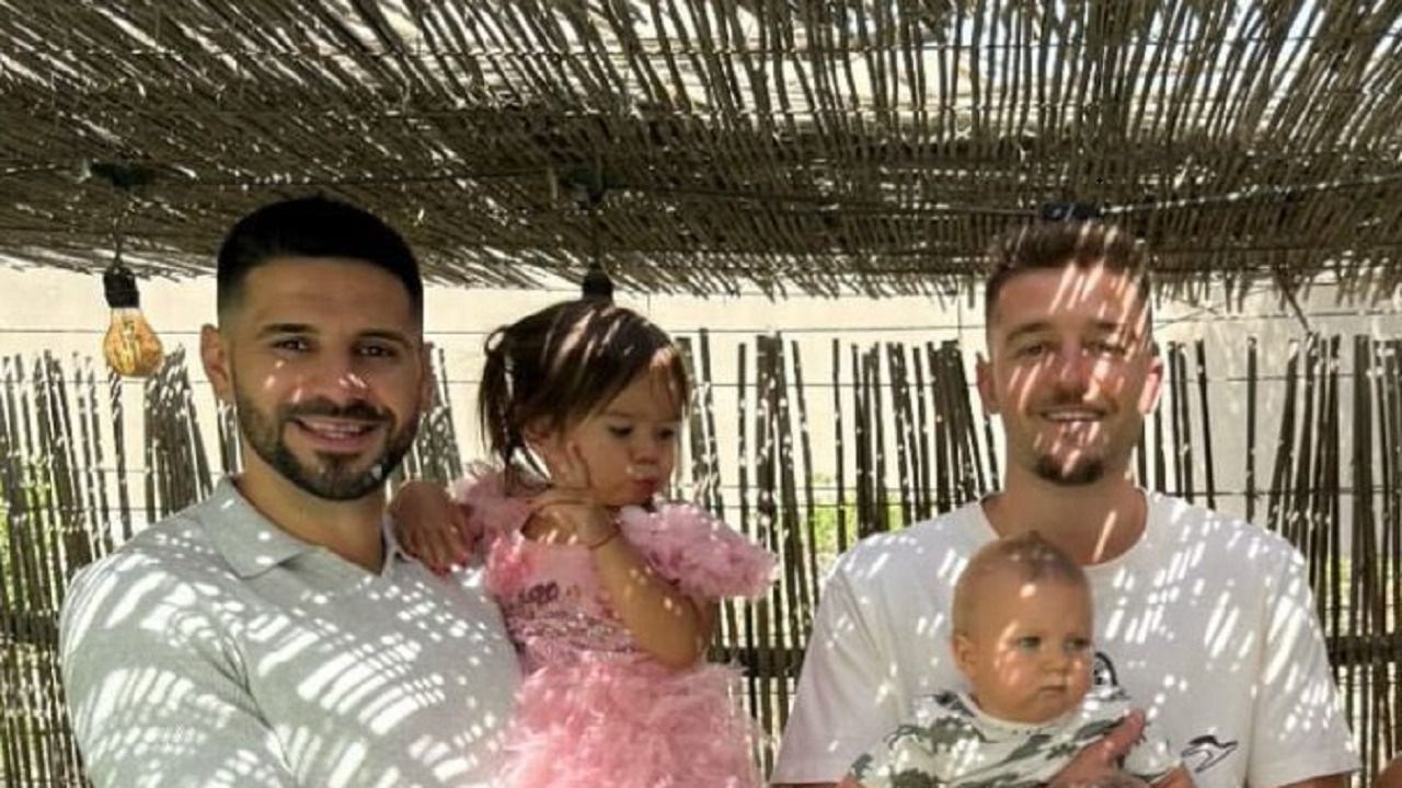 أحدث ظهور لميتروفيتش وسافيتش برفقة أبنائهم.. صورة