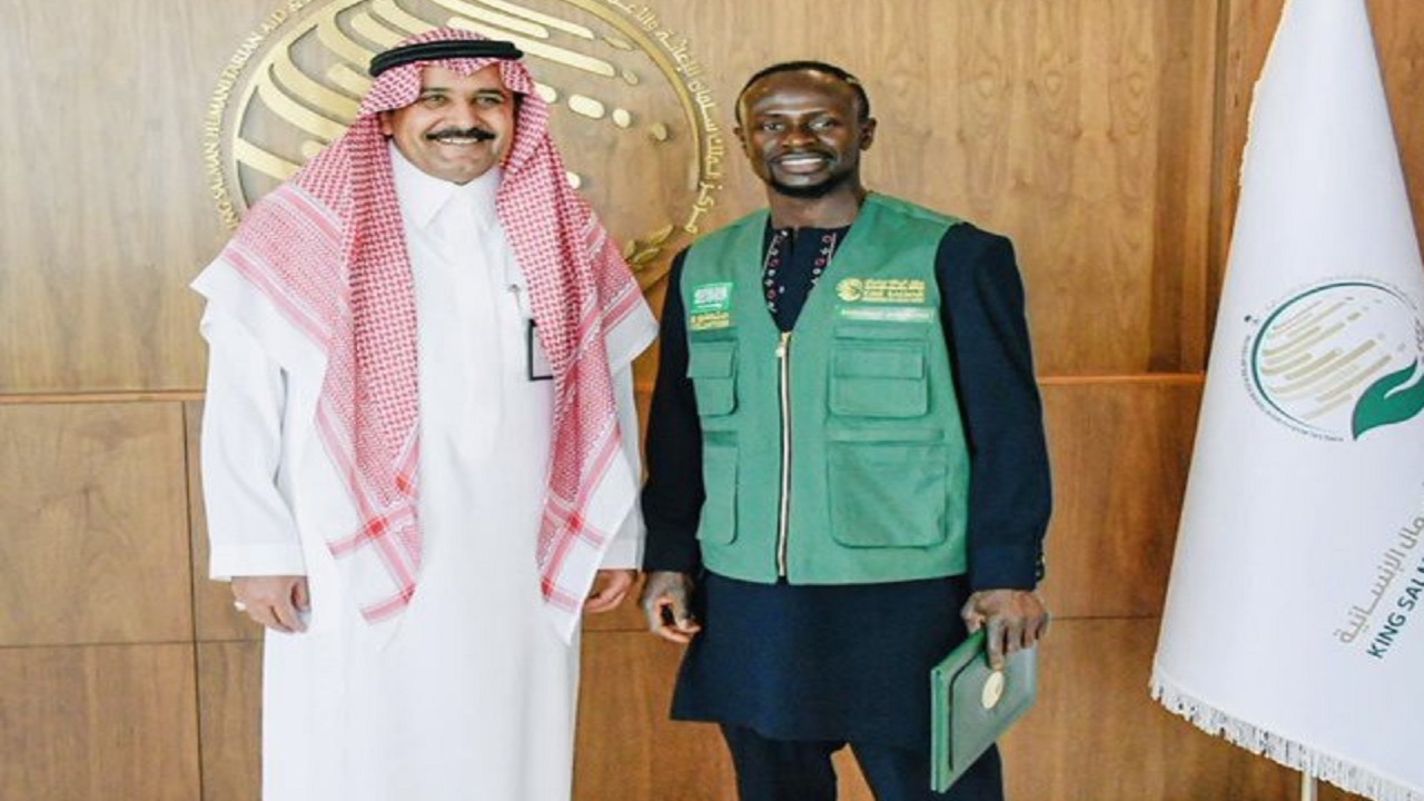 ساديو ماني أول نجم عالمي يتطوع مع مركز الملك سلمان للإغاثة