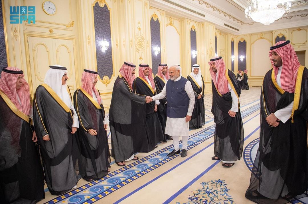 ولي العهد يستقبل رئيس الوزراء الهندي ويعقدان جلسة مباحثات رسمية