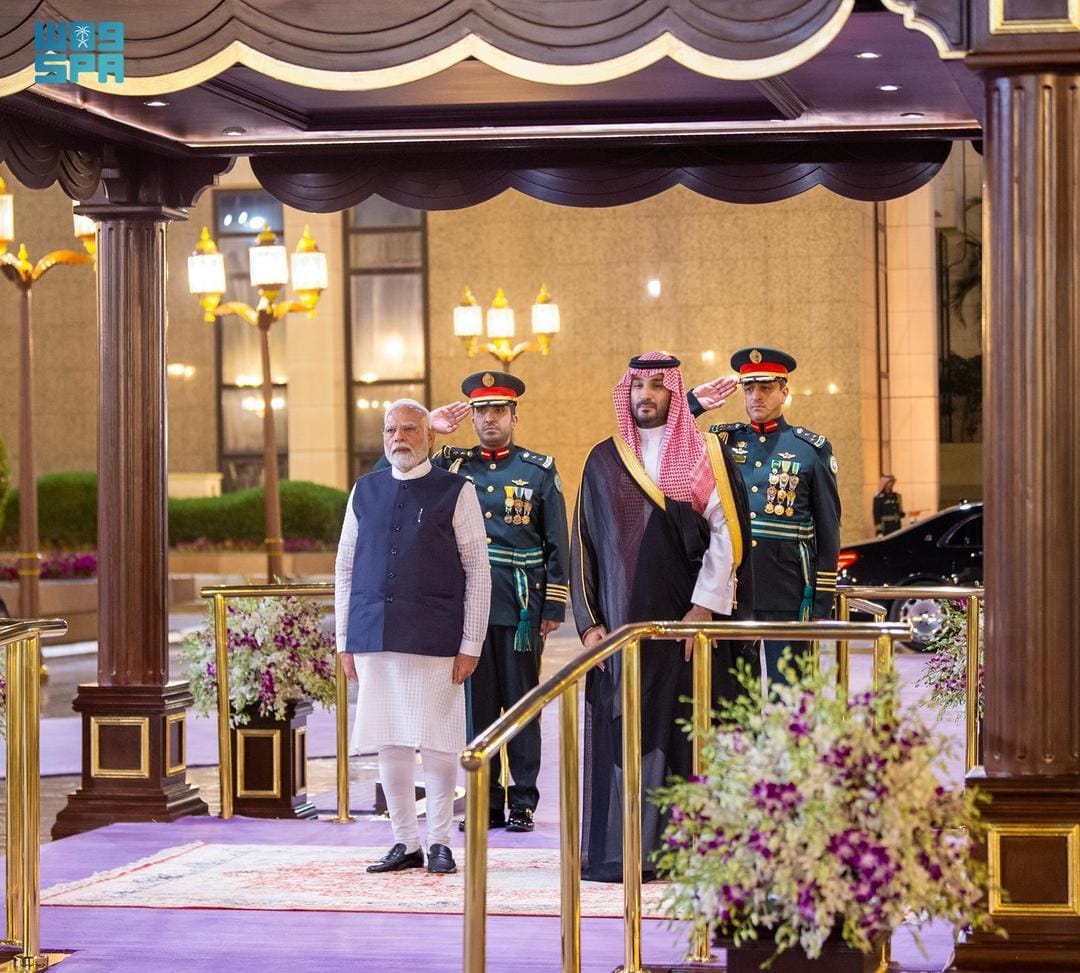 ولي العهد يستقبل رئيس الوزراء الهندي ويعقدان جلسة مباحثات رسمية