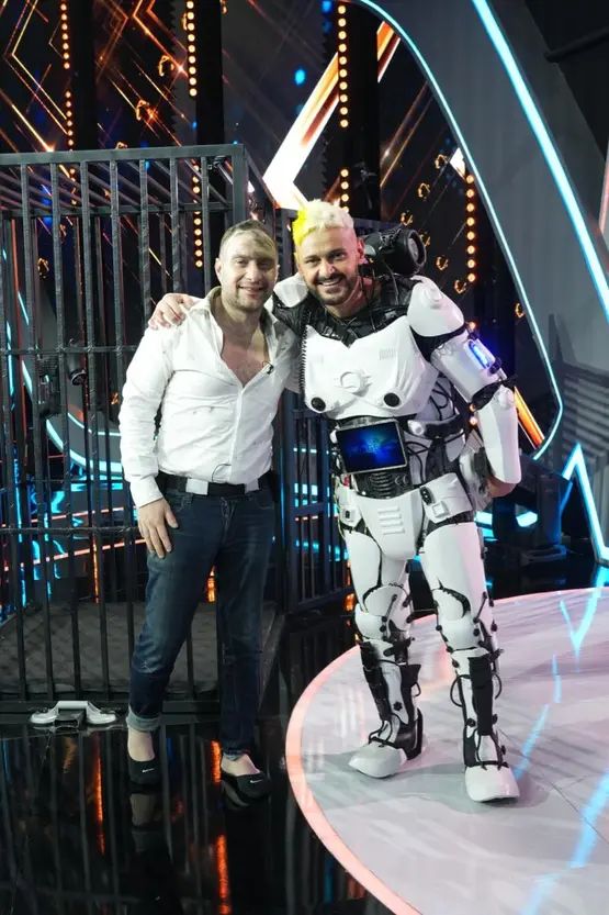 حسام حبيب يعلن ارتباطه بفتاة من خارج الوسط الفني