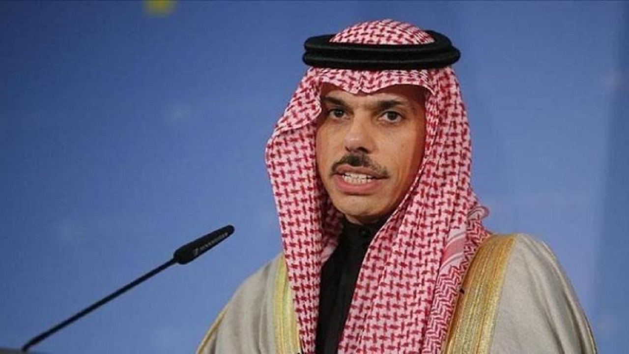 وزير الخارجية يجري اتصالًا هاتفيًّا بنائب رئيس فلسطين