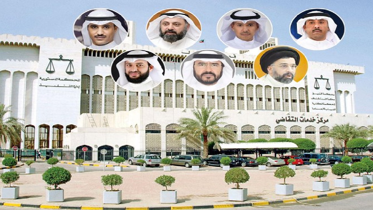 قرار قضائي بحبس 6 نواب سابقين بالكويت