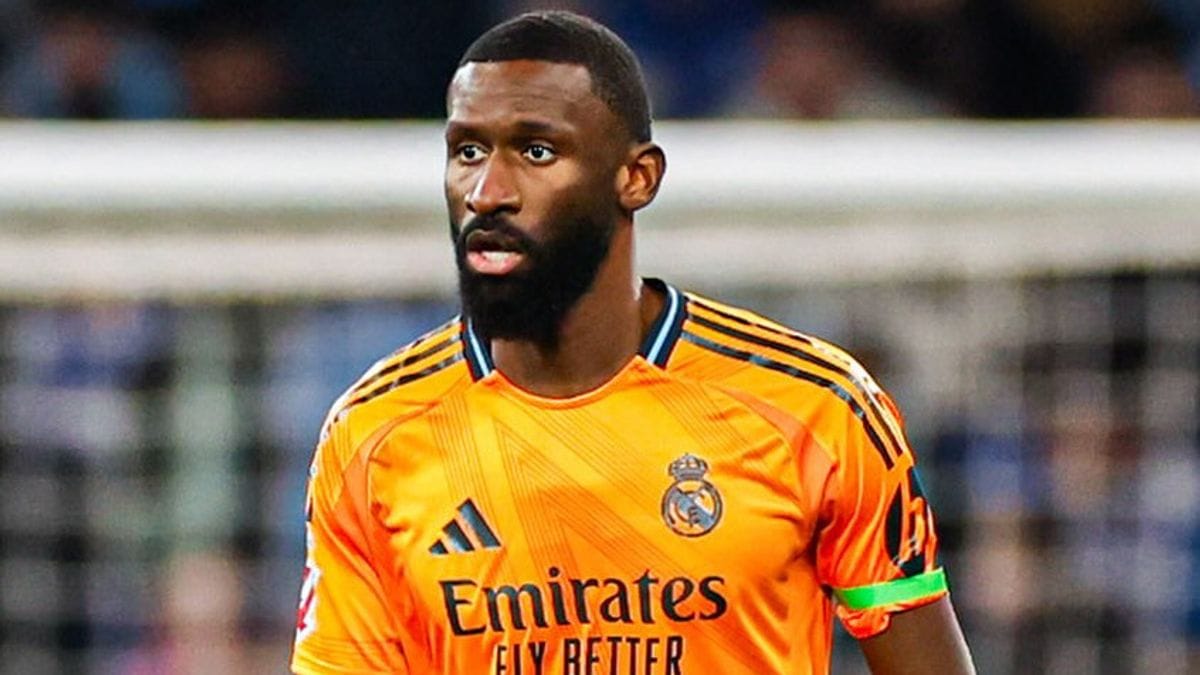 الهلال ينافس النصر لضم مدافع ريال مدريد