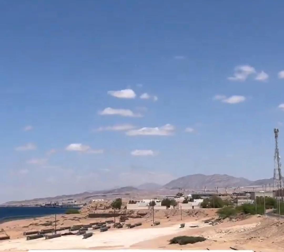 غرفة في شمال المملكة تطل على ثلاث دول تثير التفاعل .. فيديو