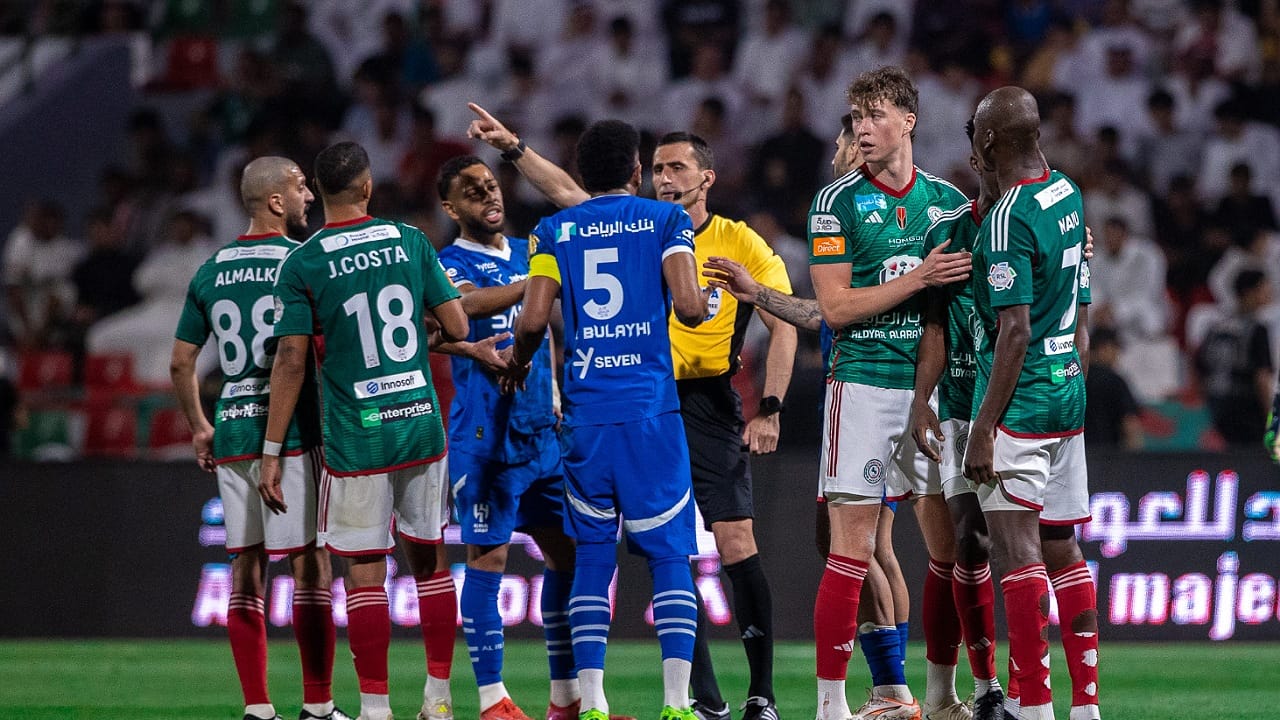 الهلال يقع في فخ التعادل أمام الاتفاق