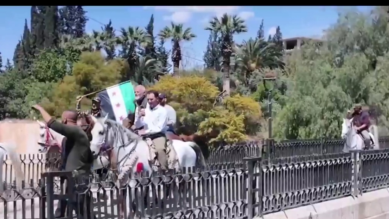 مسيرة الحجاج الإسبان بالخيول إلي مكة .. فيديو