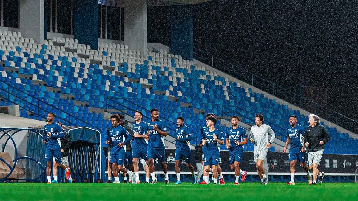جيسوس يستبعد ثنائي الهلال قبل لقاء الشباب