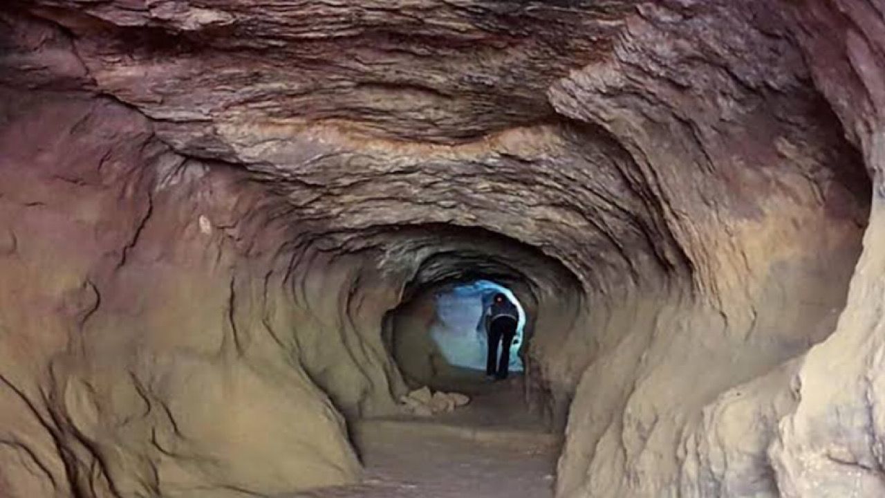 مهندس جيولوجي: عدد الكهوف في المملكة هائل ونسعي لاستكشاف المزيد منها ..فيديو