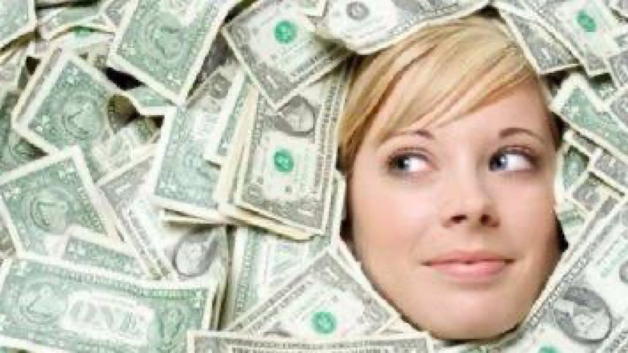 مستشار اجتماعي : الفتاة وراء غالبية التكاليف المجتمعية الباهظة ..فيديو