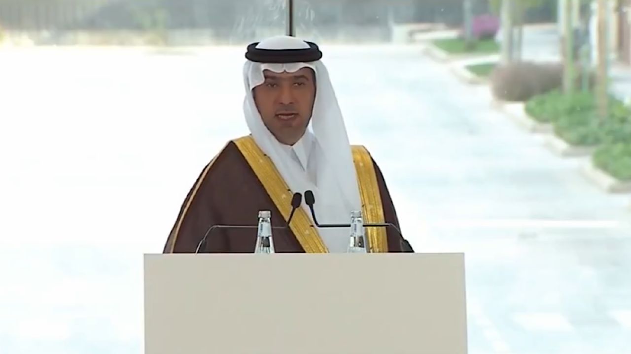 الحقيل: دعم المليار لمساعدة الأسر الأشد حاجة ..فيديو