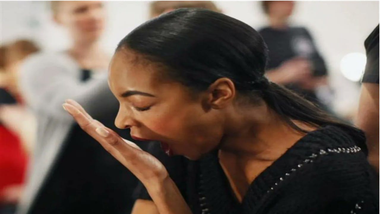 4 فوائد صحية للتثاؤب