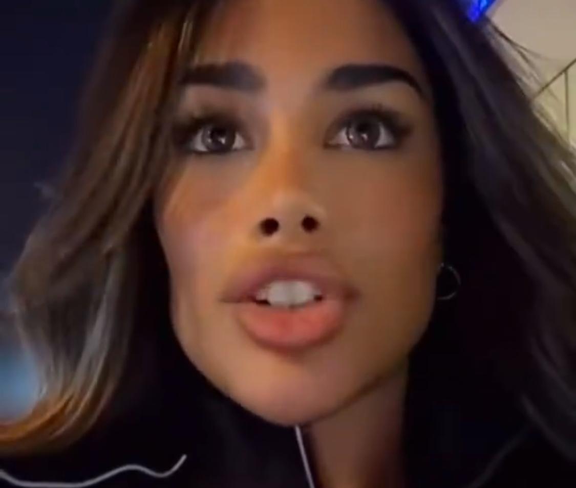 البلوشي ترد على الجدل حول تصويرها مع الجمهور مقابل المال: مو بإيدي ..فيديو