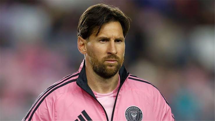 ميسي يطلب ضم مودريتش إلى إنتر ميامي قبل مونديال الأندية