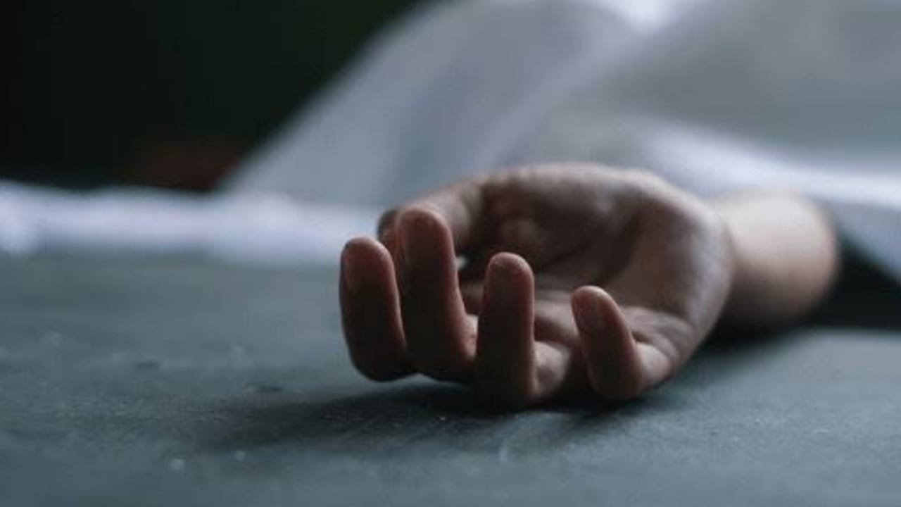ستيني يذبح زوجته بعد الشكوك في سلوكها