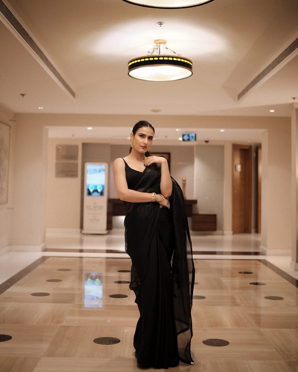 فاطمة سانا شيخ: أناقة هندية تتألق بين التراث والعصرية .. صور