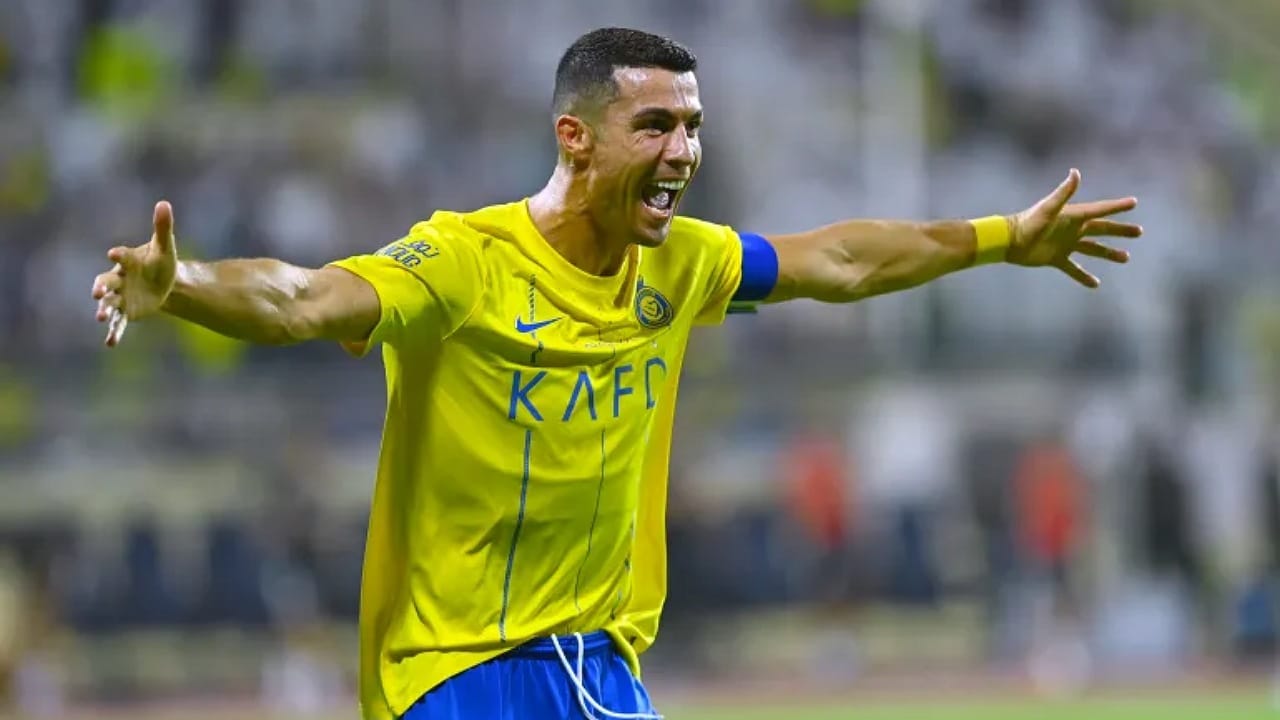 النصر يعرض على رونالدو تجديد عقده لمدة موسمين