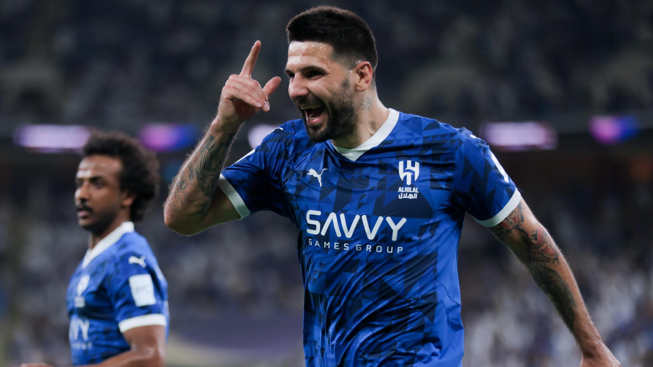 الهلال يكتسح غوانغجو بسباعية ويتأهل لنصف النهائي .. فيديو وصور