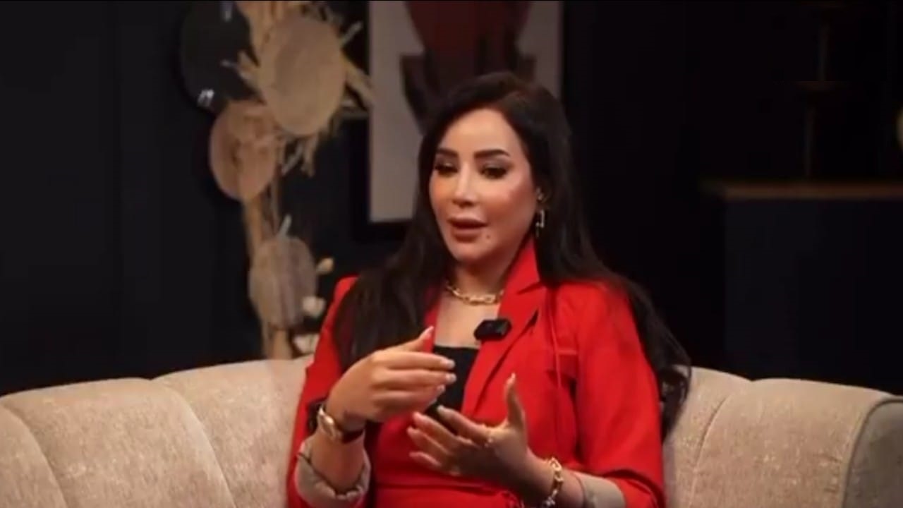 لجين عمران تكشف سر أناقتها الدائمة: ألبس لنفسي قبل أي أحد حتى زوجي”.. فيديو