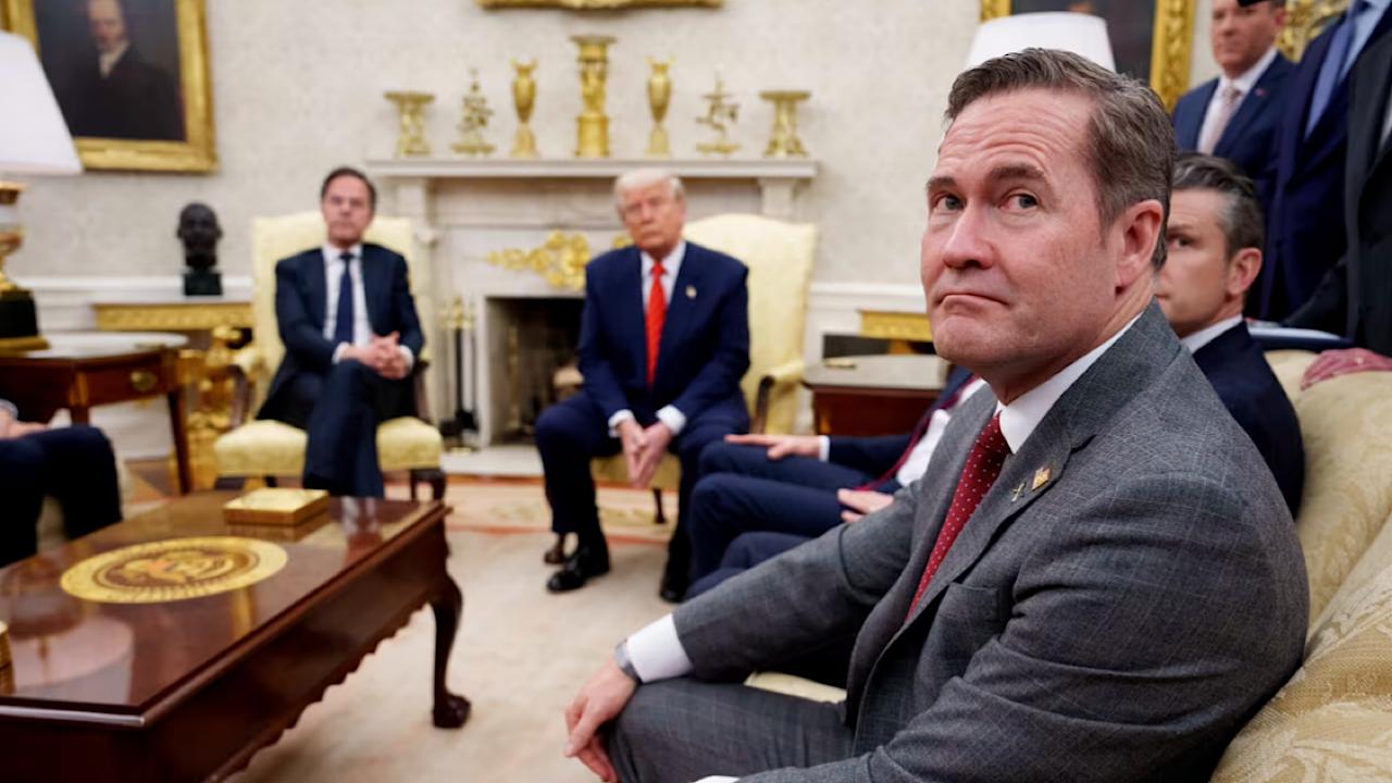 ترامب يعلن إعفاء مستشار الأمن القومي من منصبه