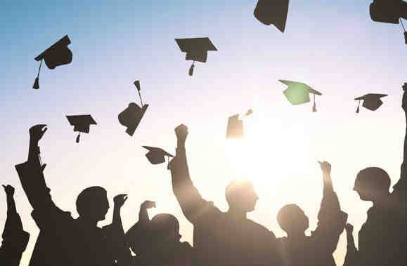 منع مطالبة أي مبالغ مالية من الطلاب لحفلات التخرج