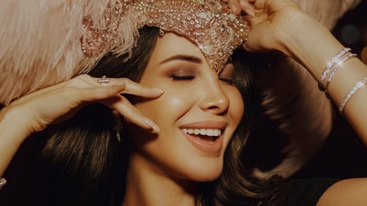 نانسي عجرم تجمع بين احتفالها بيوم ميلادها وتألق عملها الجديد .. فيديو وصور