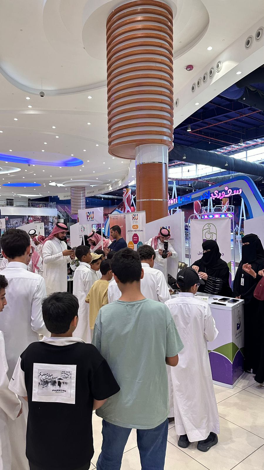 الوكيل المساعد للتنمية الاجتماعية يدشن معرض وعي بمشاركة 16 جهة بحفر الباطن