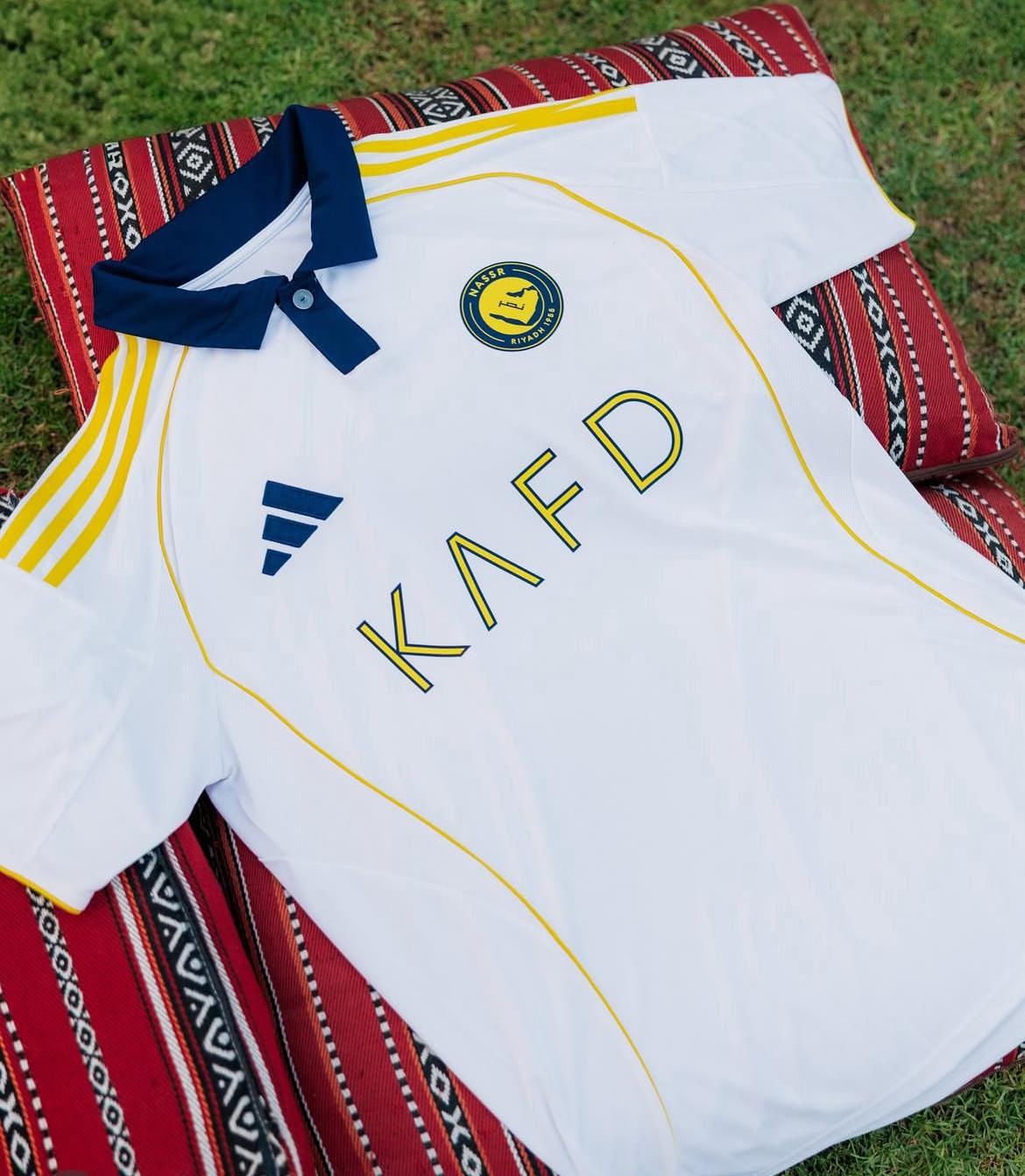 الكشف عن القميص الثالث للنصر في منافسات الموسم المقبل