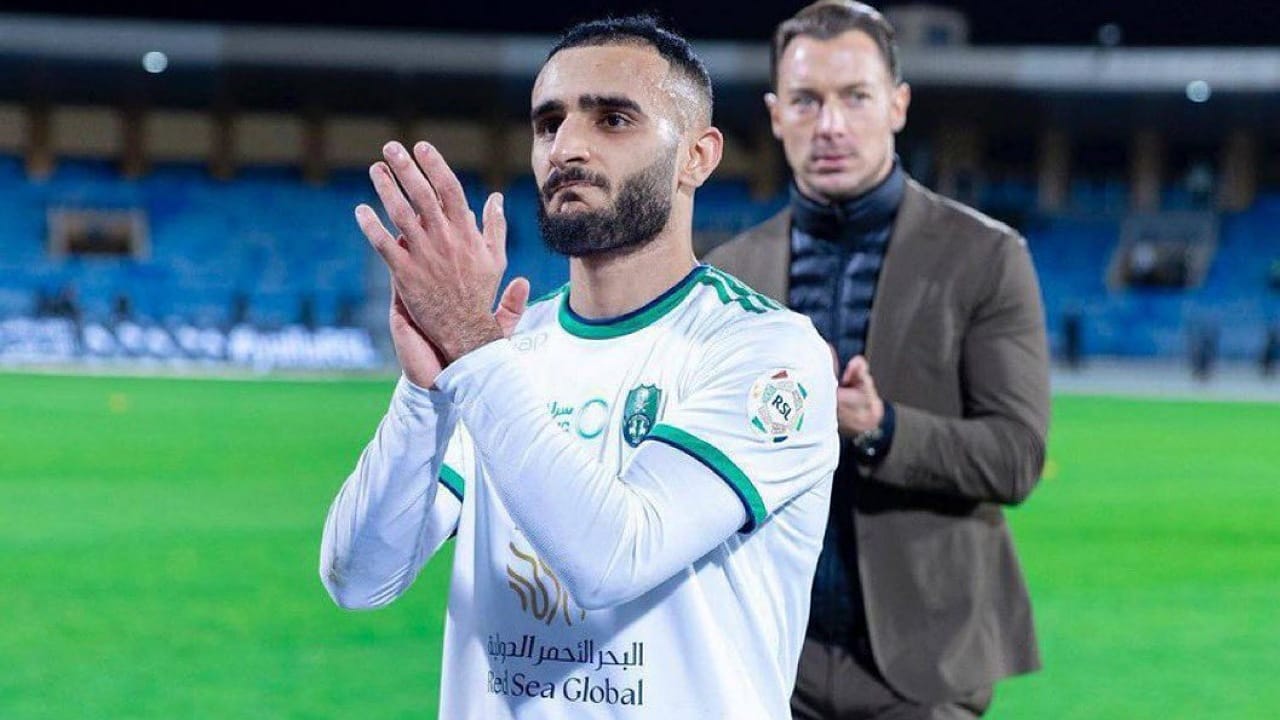 المجحد يقترب من مغادرة الأهلي نحو العلا