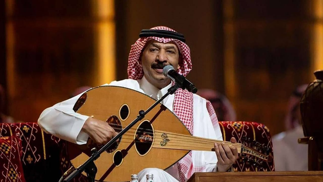 عبادي الجوهر يحتفي بتتويج الأهلي بأغنية “يالملعب الأخضر&#8221;.. فيديو
