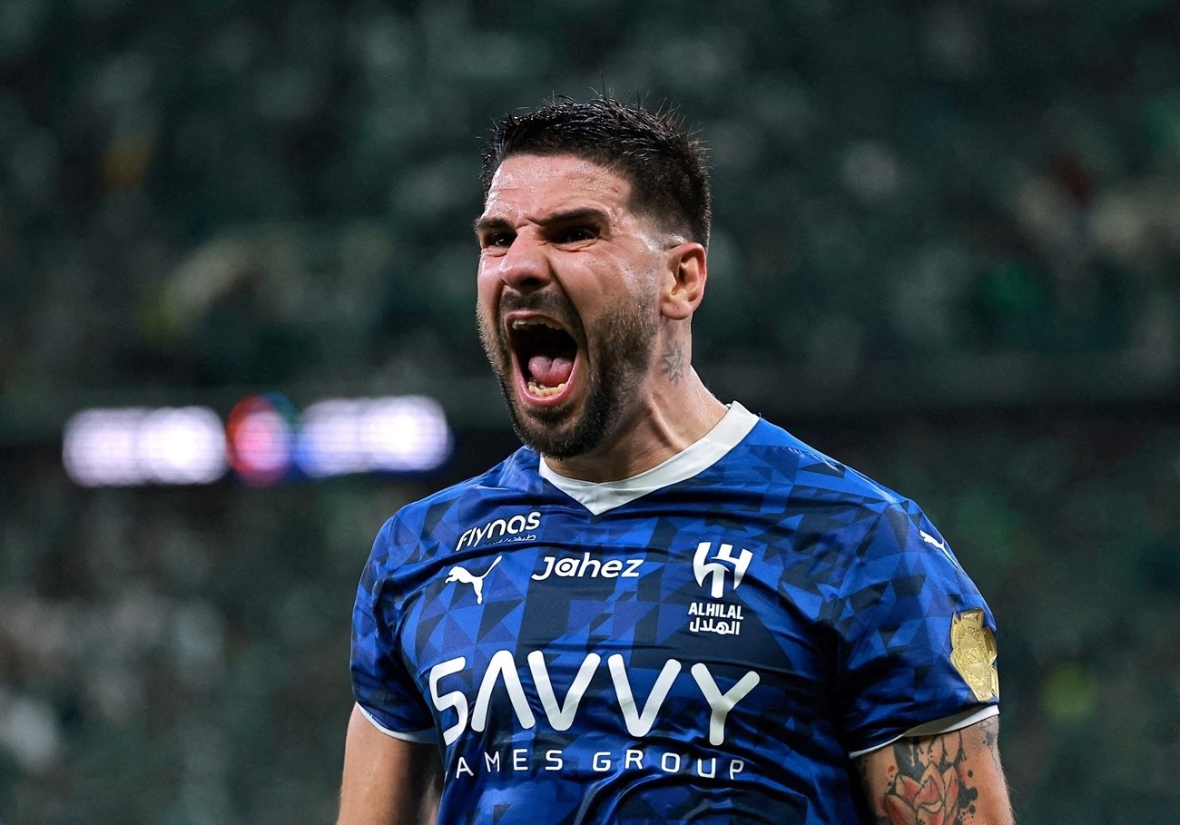 6 أجانب بقائمة الهلال لمواجهة القادسية