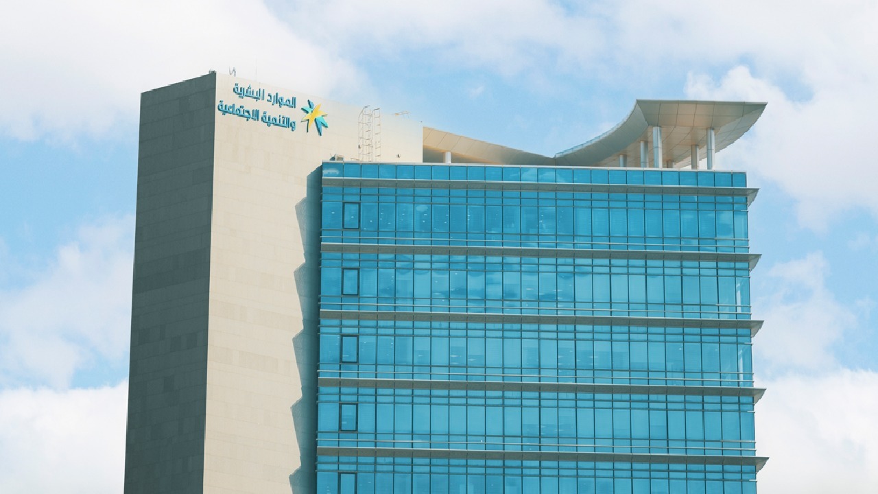 الموارد البشرية تطلق مبادرة “أنورت” لخدمة ضيوف الرحمن