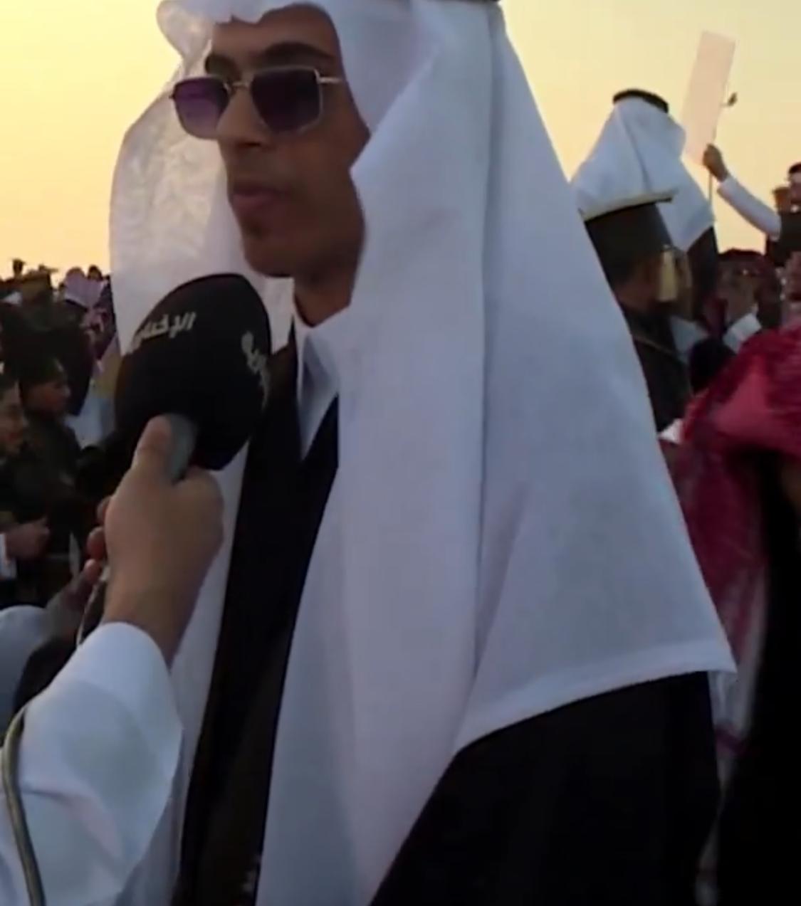 فرحة التخرج تغمر طلاب وطالبات جامعة جازان بدموع الفخر .. فيديو