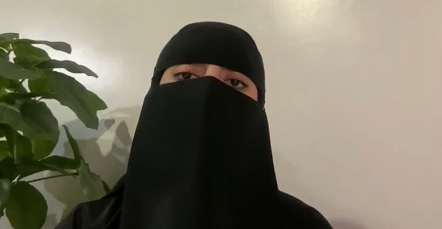 مختصة: بعض الأفراد في حالات التوتر يفرطون في تناول الطعام .. فيديو