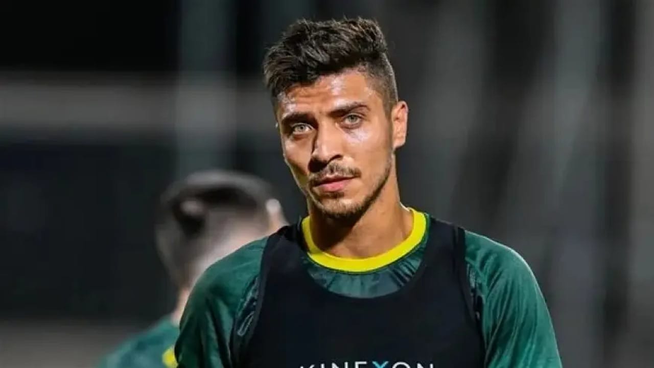الأهلي المصري يواصل مفاوضاته للتعاقد مع محترف الخليج