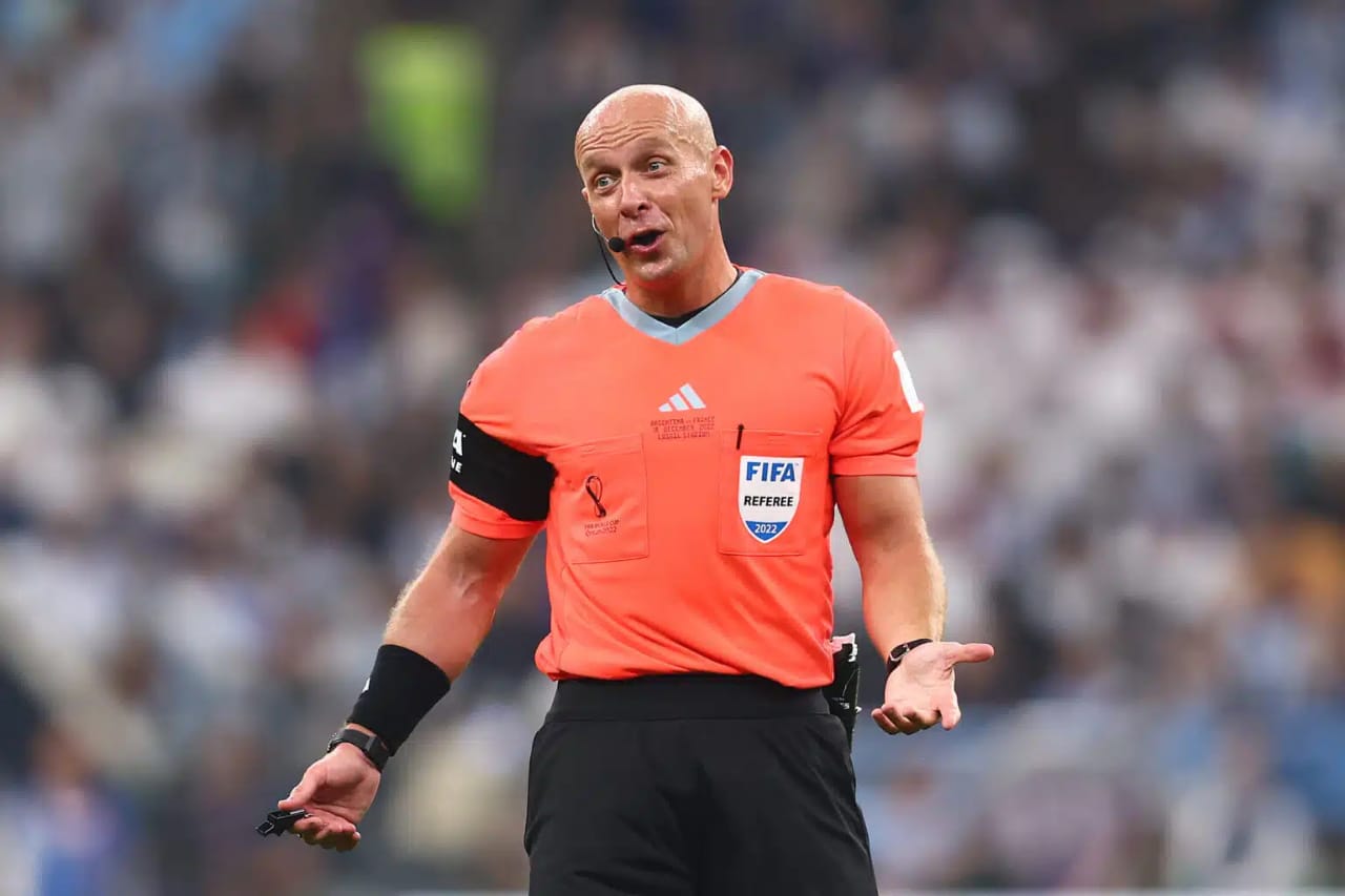 يويفا يرفض احتجاجات برشلونة على تحكيم مواجهة الإنتر