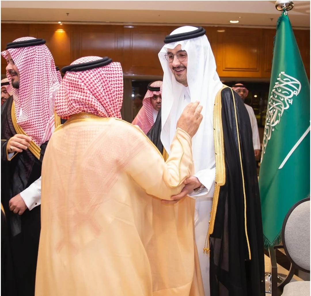 الأمير بندر بن خالد الفيصل يحتفل بعقد قران نجله الأمير فيصل.. فيديو وصور