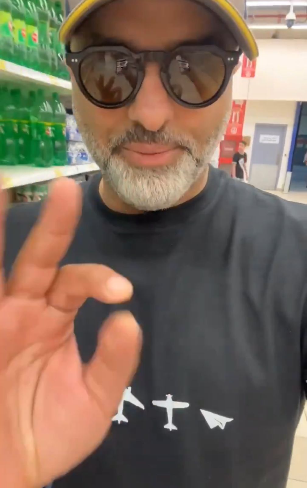 الحداد يوضح خطوات علاج التسمم الغذائي ويحدد الأطعمة المسموح تناولها .. فيديو