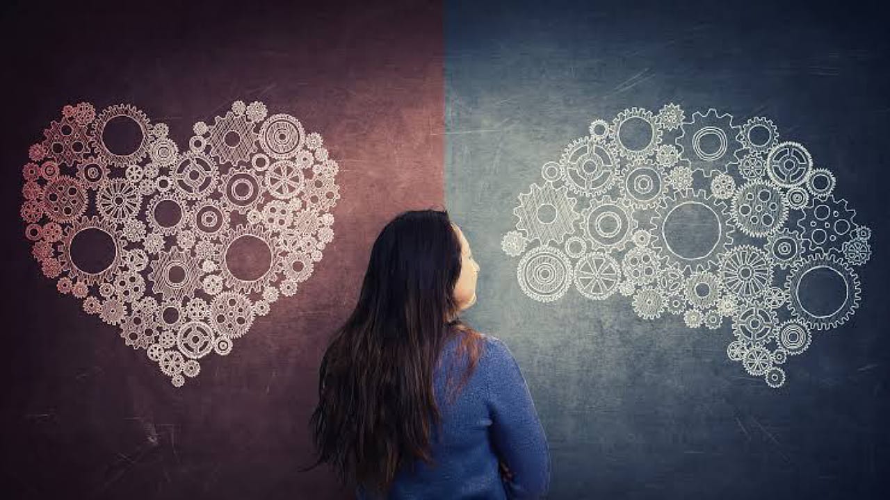 كيف يقودك الذكاء العاطفي إلى المرحلة الملكية من النضج والسلام النفسي .. فيديو