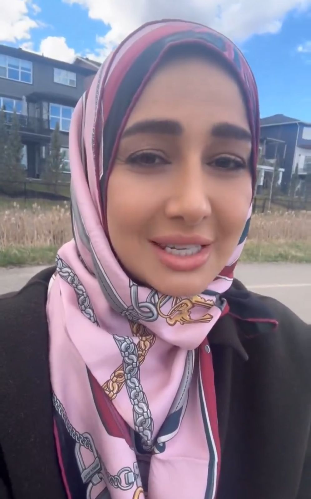 حلا شيحة تظهر بالحجاب من جديد وتنصح بكثرة التسبيح .. فيديو