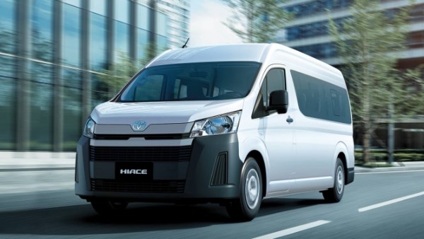 مواصفات وسعر سيارة تويوتا هايس 2025.. صور