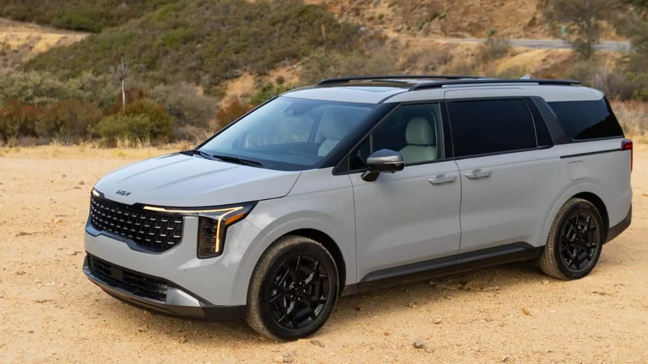 كيا كرنفال 2026 تصل إلى السعودية بأسعار تبدأ من 149 ألف .. صور