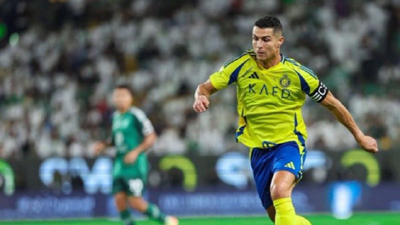 رونالدو يجدد عقده مع النصر