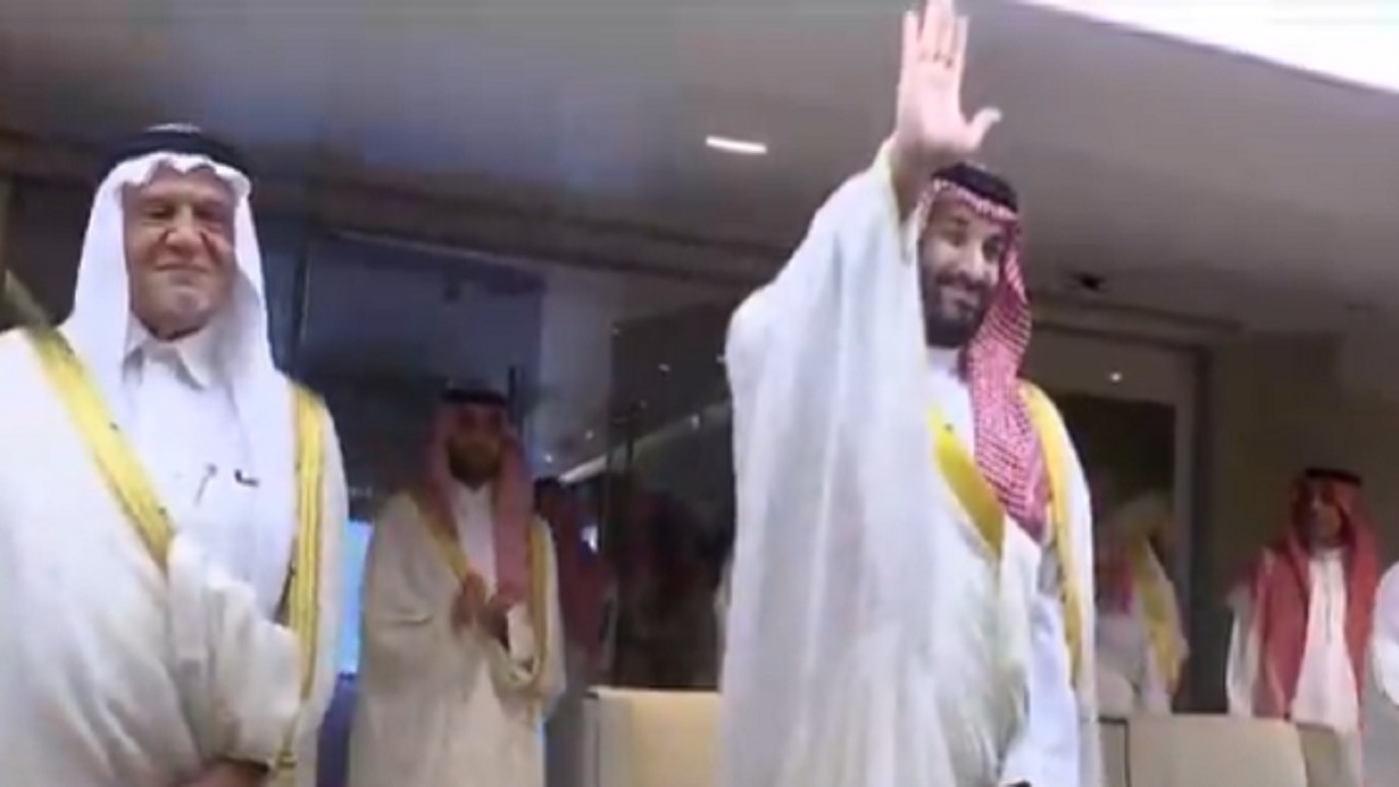 ولي العهد يحضر نهائي كأس الملك بين الاتحاد والقادسية .. فيديو