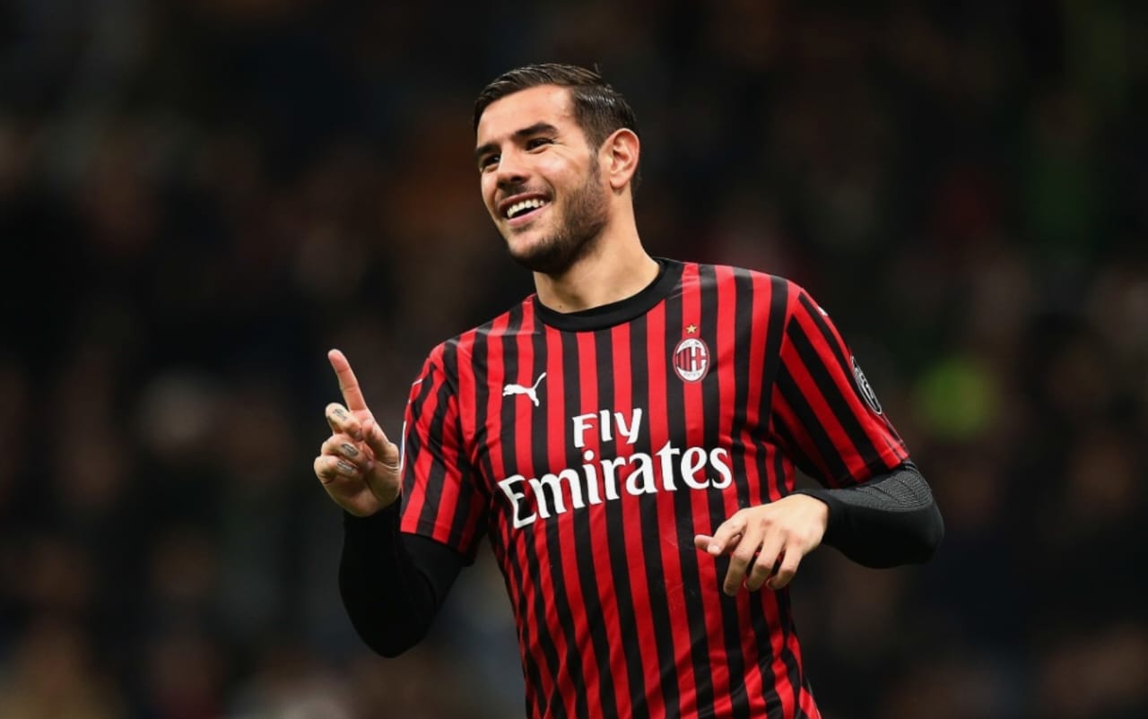 الهلال يسعى للتعاقد مع ظهير ميلان