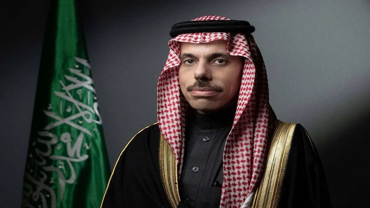 وزير الخارجية يجري اتصالًا هاتفيًا نظيره الأمريكي