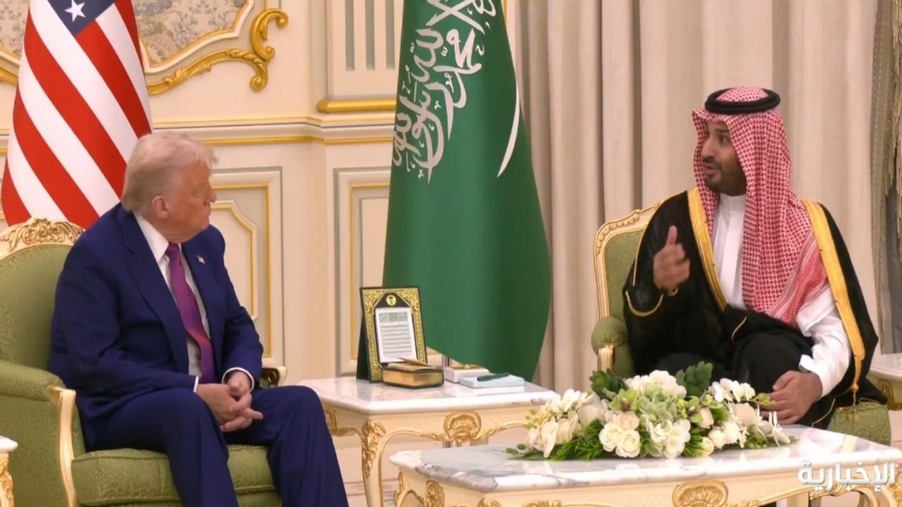 ولي العهد وترامب يشهدان توقيع اتفاقيات بين المملكة وأمريكا.. فيديو