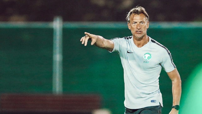 رينارد يجتمع باللاعبين الأربعاء قبل مواجهتي البحرين وأستراليا